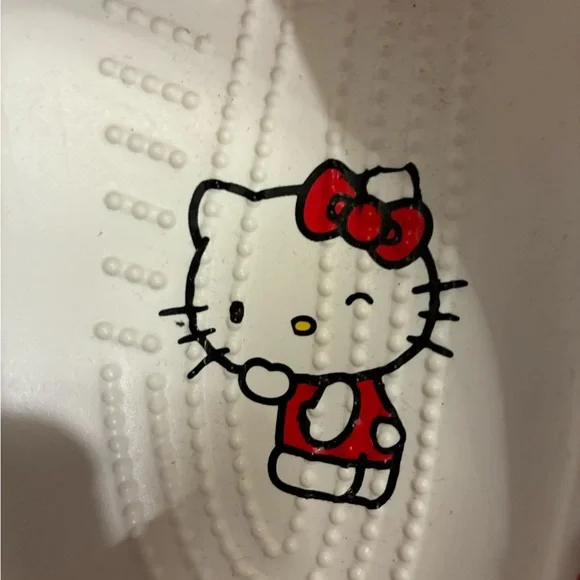 CROCS Red Hello Kitty Slippers-Red Classic clog-BRAND NEW